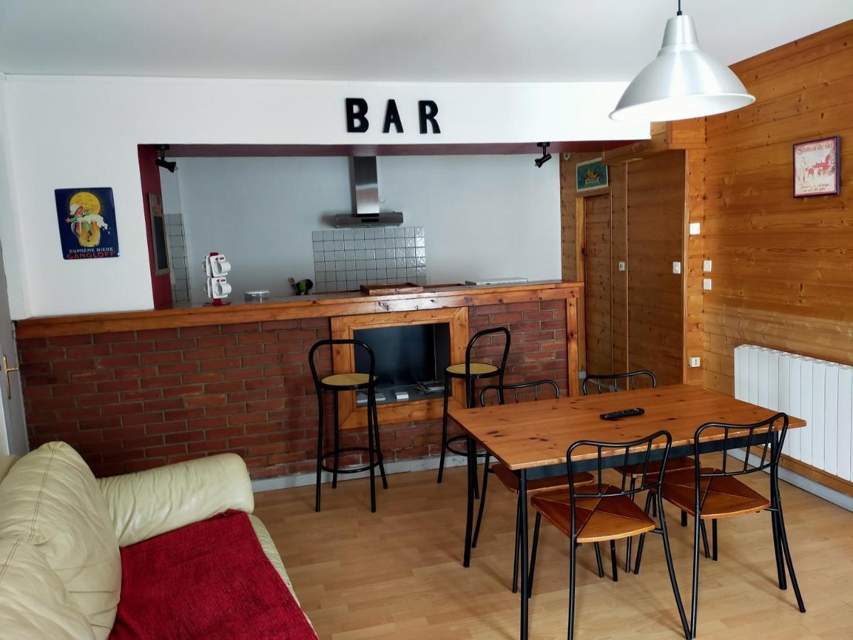 Agreable Appartement De 48 M² En Rdc La Bourboule Luaran gambar