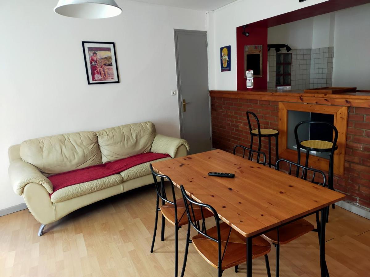 Agreable Appartement De 48 M² En Rdc La Bourboule Luaran gambar